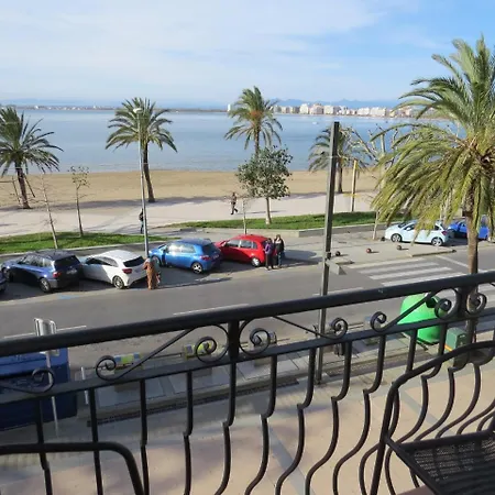 Avenida 2a Apartament Roses
